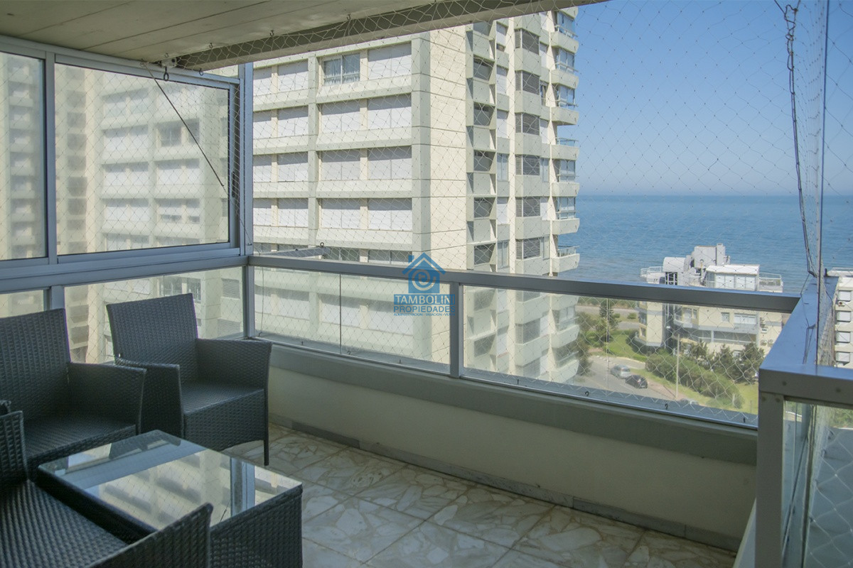 Apartamento ID.1121 - Apartamento en venta, Torre Fragata con hermosa vista al mar.