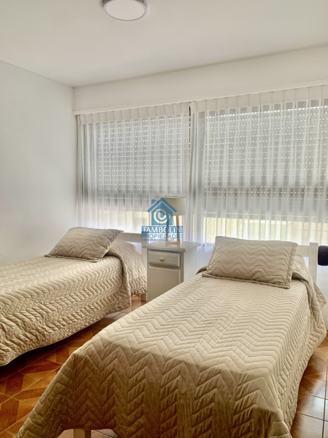 Apartamento ID.1160 - Punta del Este - Península Venta 2 dormitorios + dependencia.