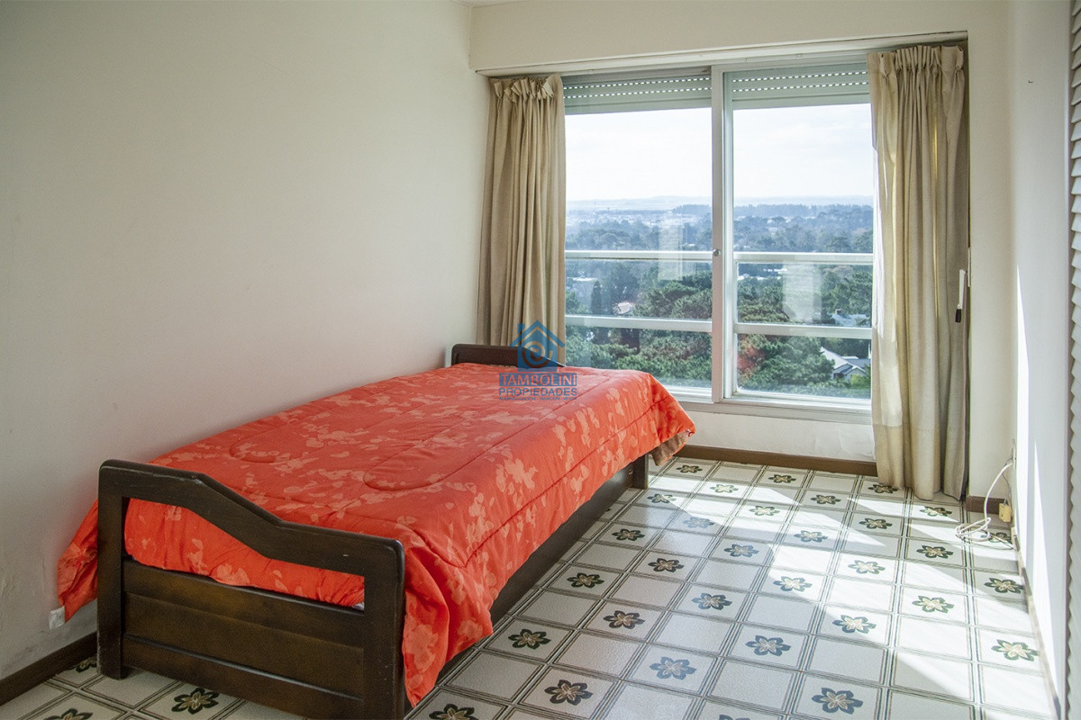 Apartamento ID.1140 - Departamento en venta de 3 dormitorios con vista en Punta del Este