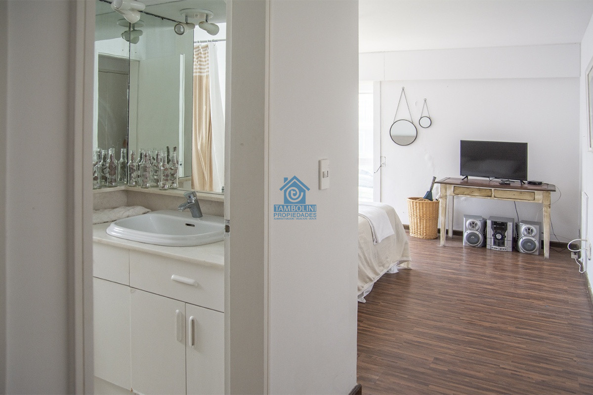 Apartamento ID.1119 - Hermosa vista y cómodos espacios a pasos del mar.