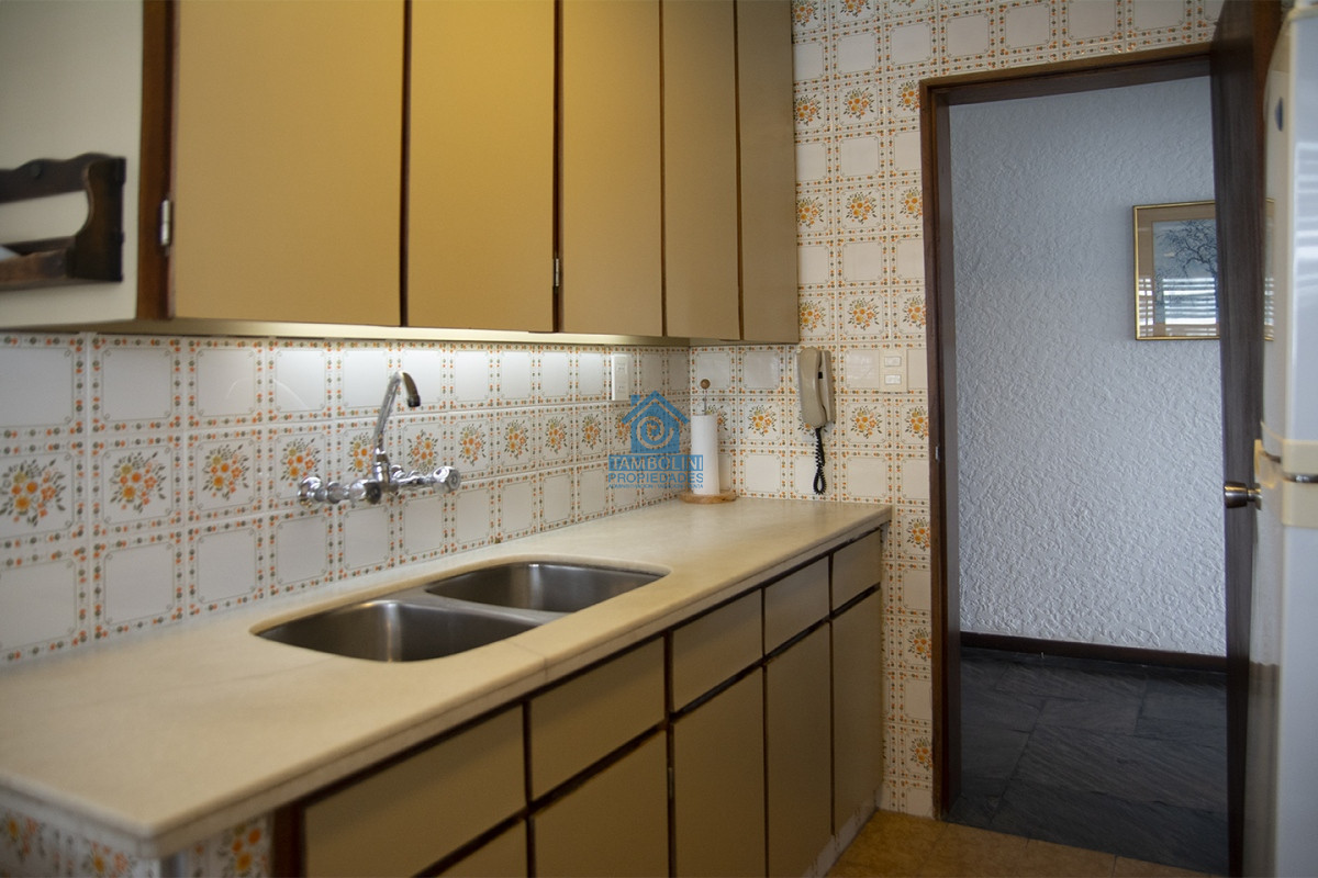 Apartamento ID.624 - Apartamento en Venta de 3 dormitorios en parada 2 de playa brava, cerca de servicios en Punta del Este 