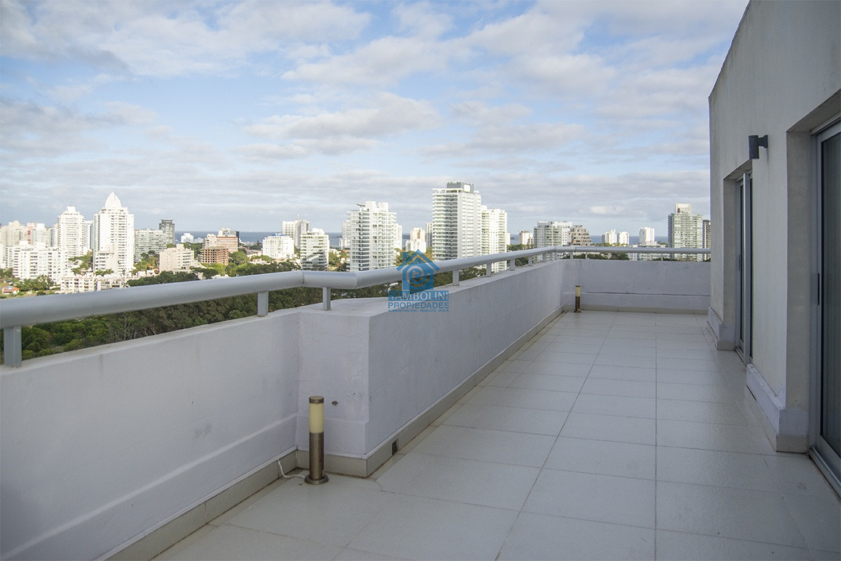 Apartamento ID.833 - Departamento en piso alto, Quartier del Mar, en venta.