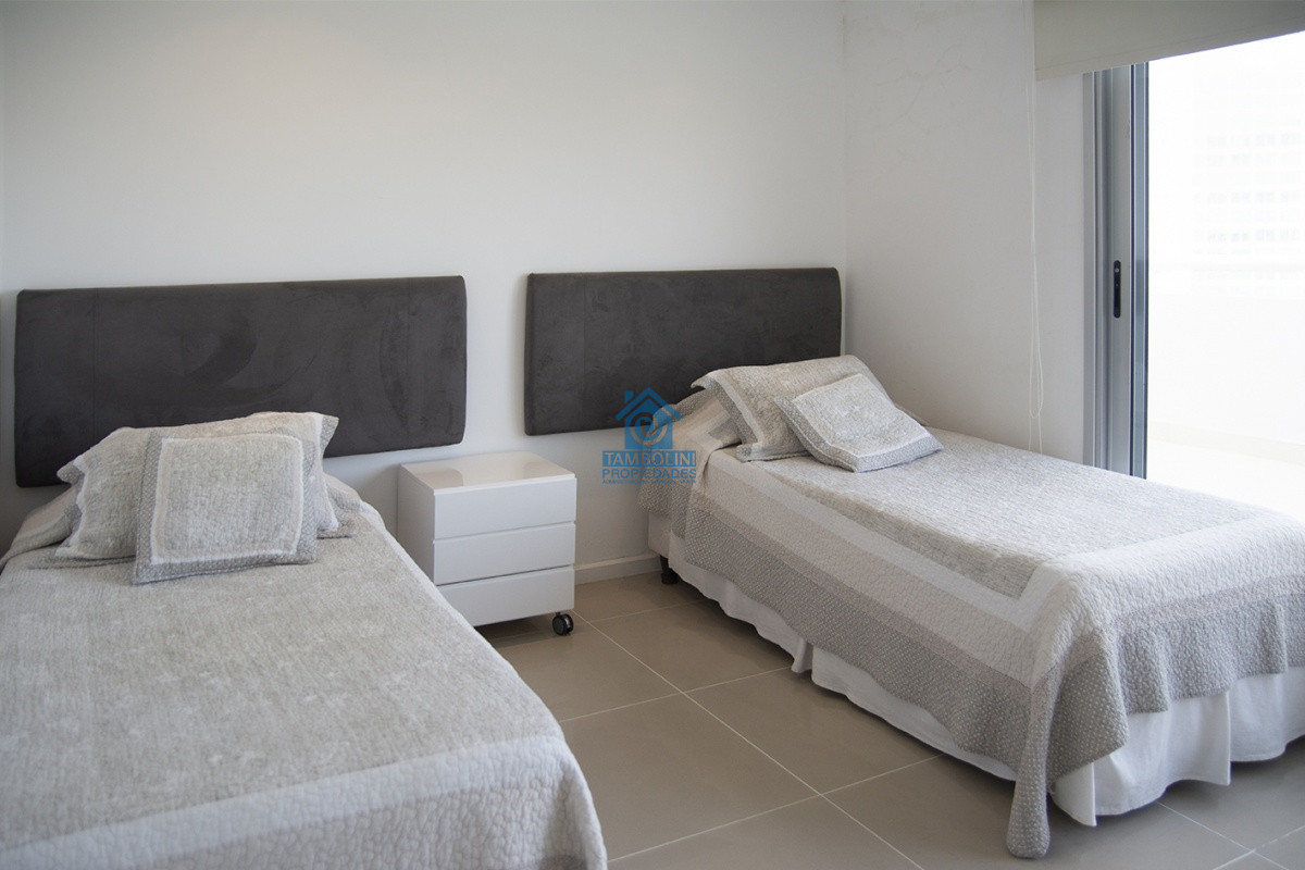 Apartamento ID.833 - Departamento en piso alto, Quartier del Mar, en venta.