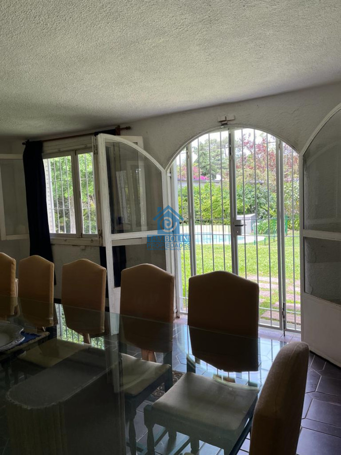 Casa ID.448 - Gran casa estilo tradicional de 4 dormitorios en venta en Playa Mansa