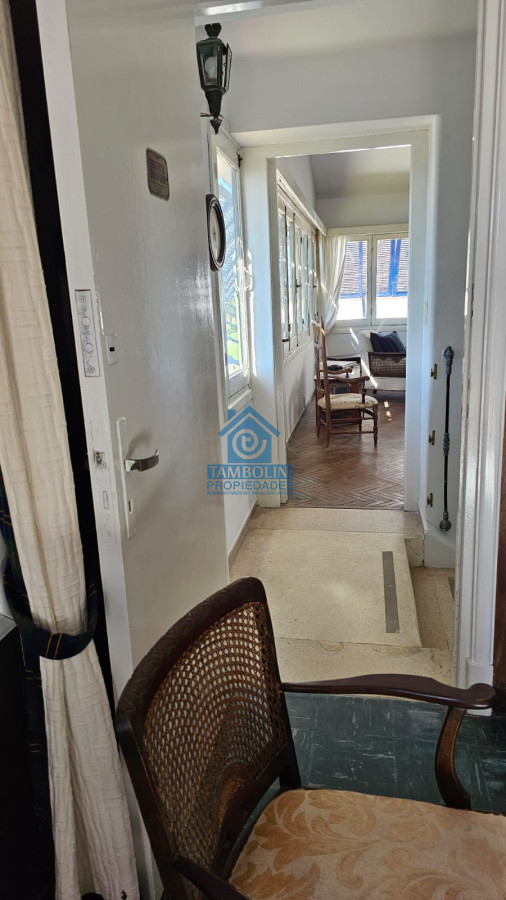 Casa ID.294 - Importante residencia frente al mar en venta.