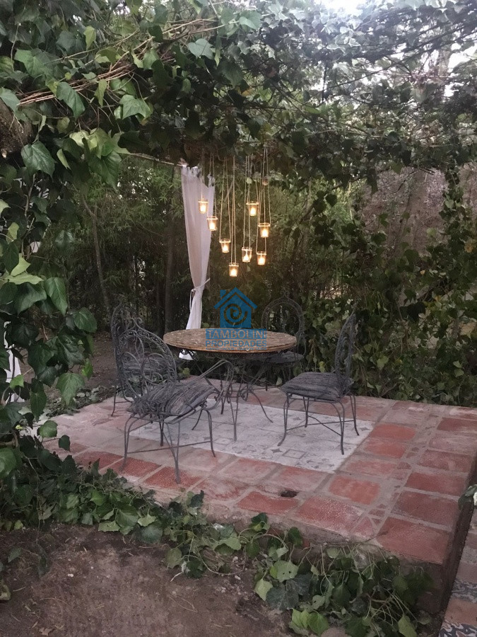 Casa ID.732 - Chalet de 4 dormitorios, piscina y parrillero en alquiler. Zona tranquila. Punta del Este.