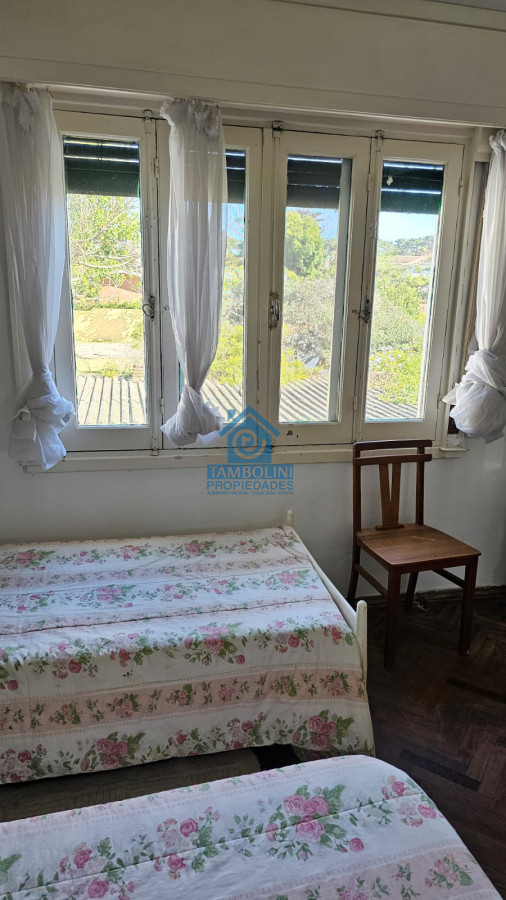 Casa ID.294 - Importante residencia frente al mar en venta.