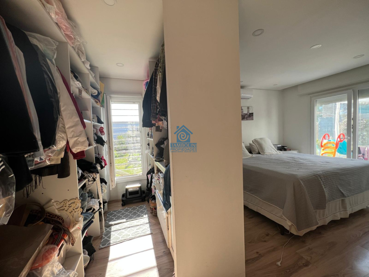 Casa ID.561 - Vende casa de 3 dormitorios moderna en Maldonado, 