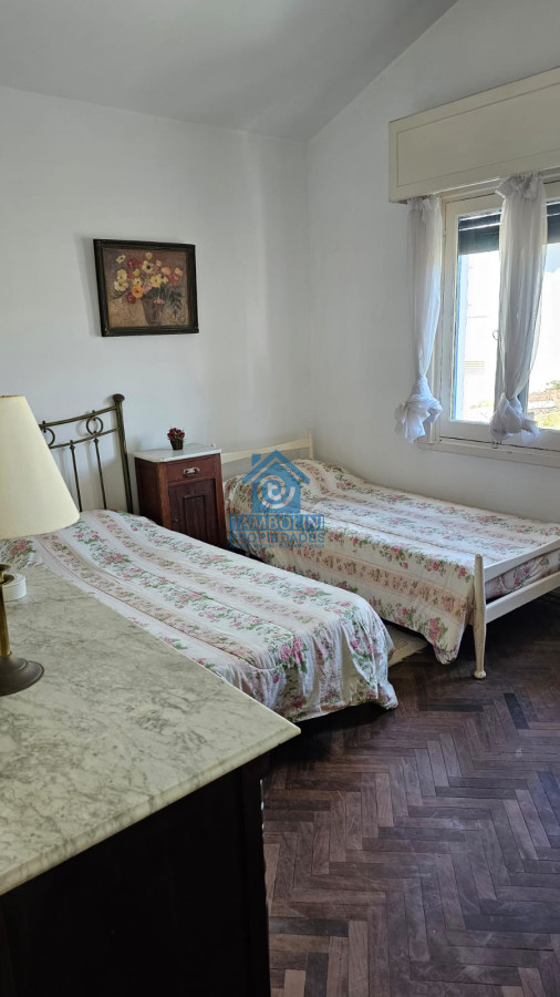 Casa ID.294 - Importante residencia frente al mar en venta.