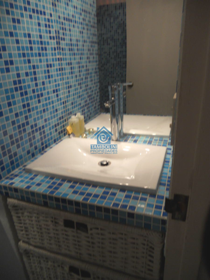Casa ID.732 - Chalet de 4 dormitorios, piscina y parrillero en alquiler. Zona tranquila. Punta del Este.