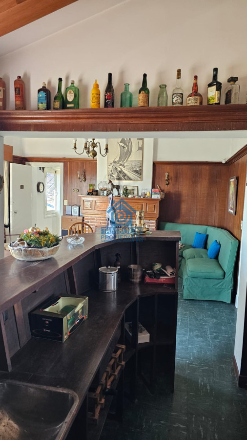 Casa ID.294 - Importante residencia frente al mar en venta.