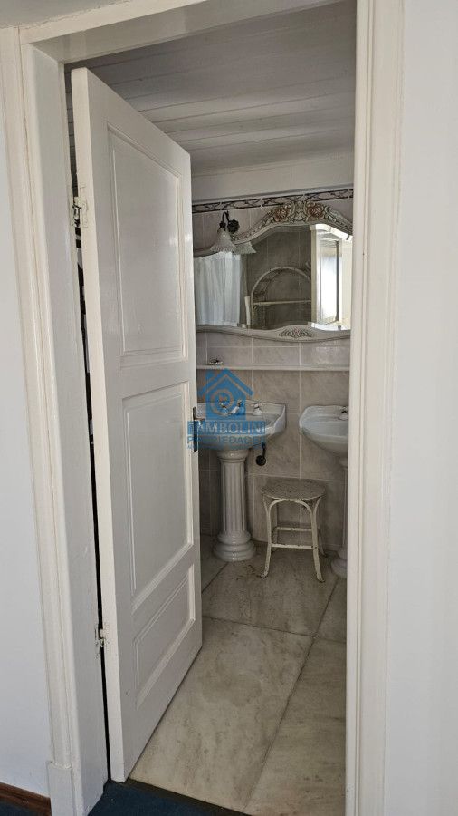 Casa ID.294 - Importante residencia frente al mar en venta.