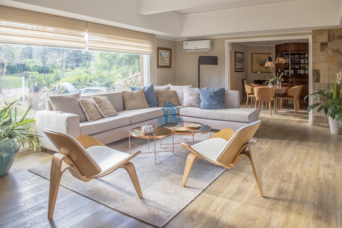 Casa ID.464 - Casa en Venta de 4 dormitorios en San Rafael , Punta del este 