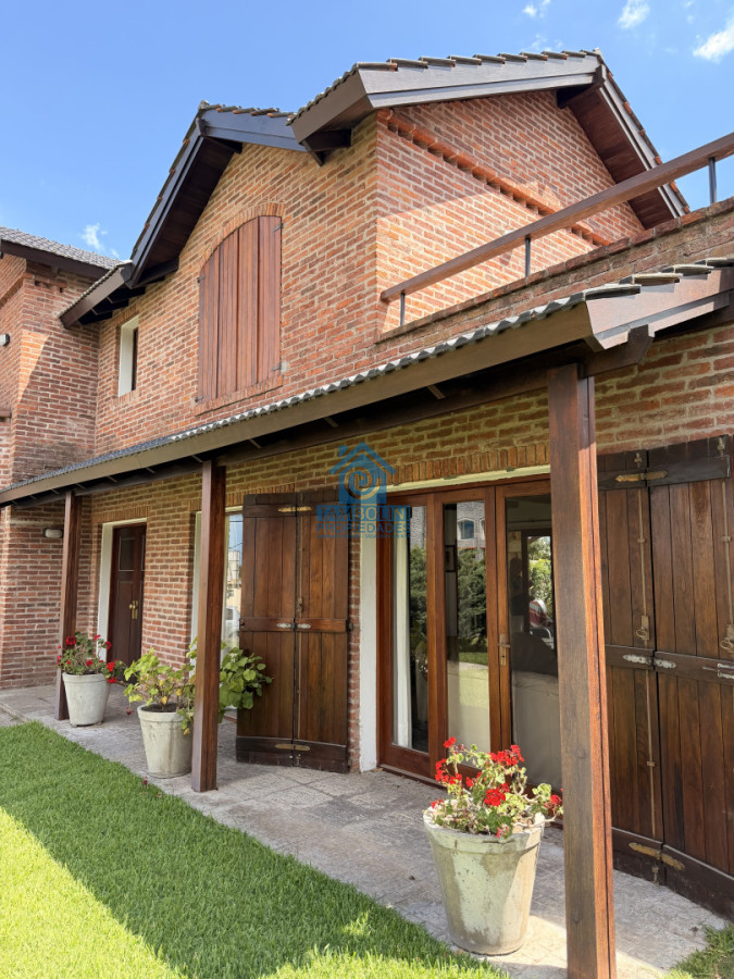 Casa ID.1043 - Vende hermosa casa en san rafael , cerca del mar, Punta del Este