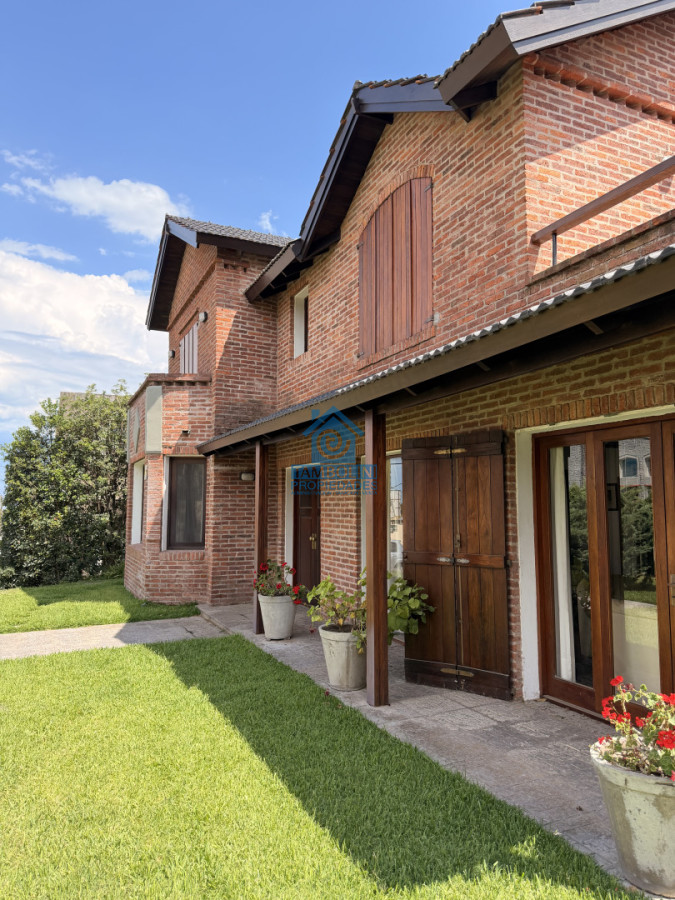 Casa ID.1043 - Vende hermosa casa en san rafael , cerca del mar, Punta del Este