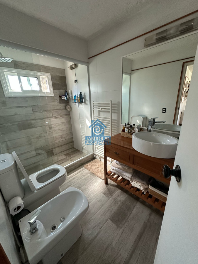 Casa ID.739 - Vende Casa de 4 dormitorios + Plus en Pinares, Punta del Este 
