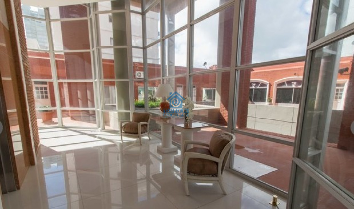 Apartamento ID.1125 - Apartamento en Venta de 3 dormitorios en Península , Punta del este 