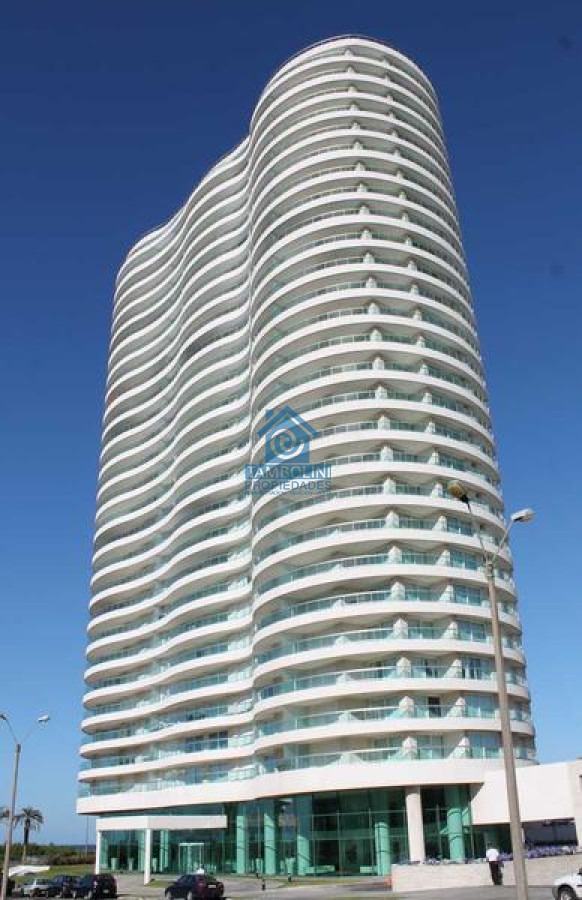 Apartamento ID.823 - PRIMERA LINEA PUNTA DEL ESTE, PLAYA MANSA- TORRE AQUARELLA