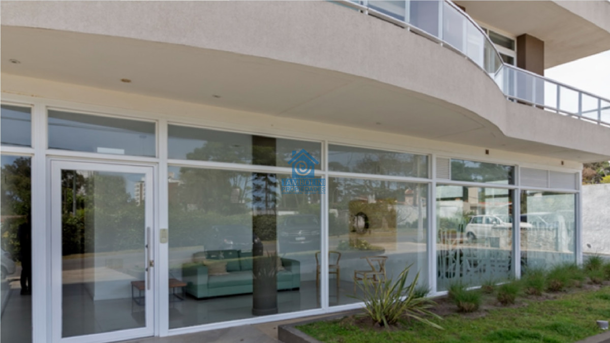 Apartamento ID.577 - Vende apartamento en playa mansa de 1 dormitorio con parrillero, Punta del Este 