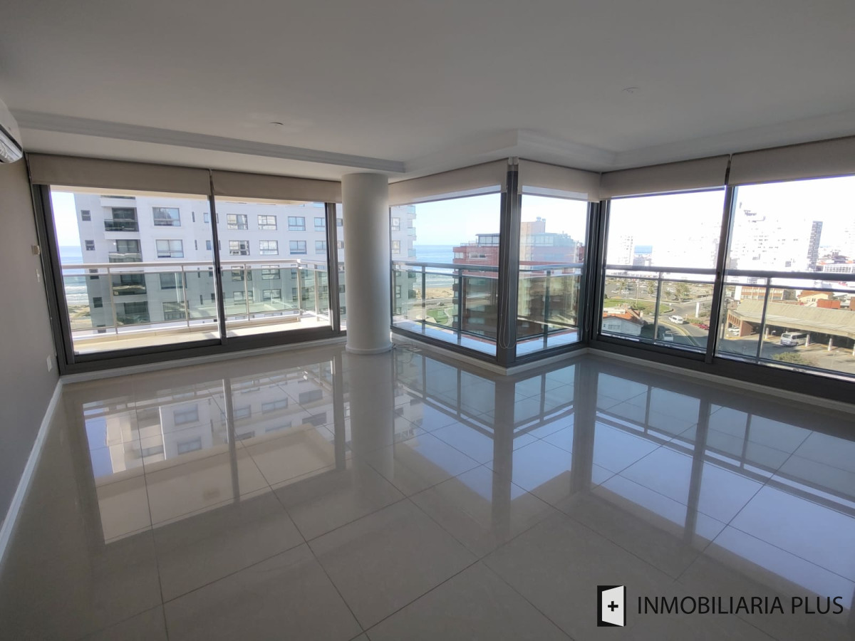 Apartamento ID.726 - Venta de Departamento de 2 dormitorios en el complejo Torre Imperial C726B