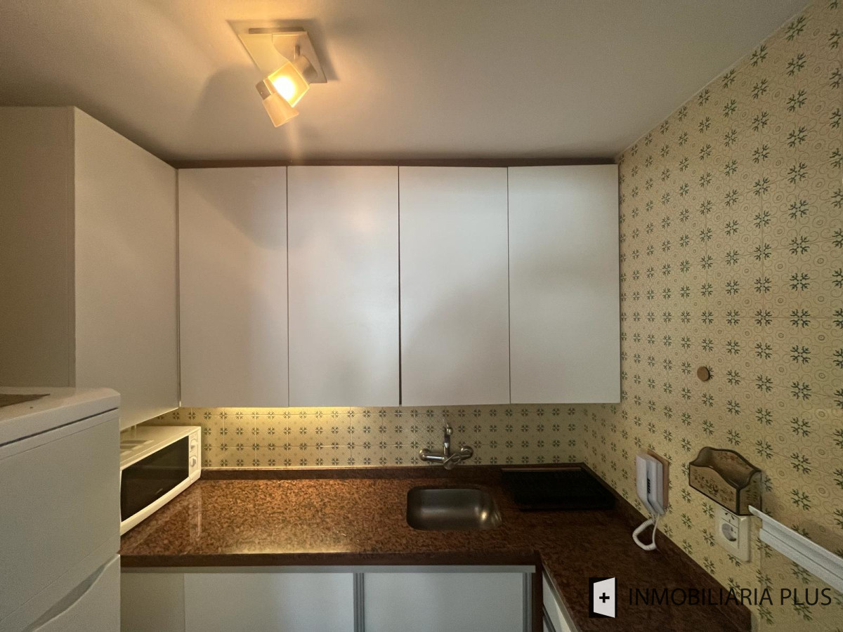 Apartamento ID.1103 - Venta de Apartamento con 1 Dormitorio y Medio en Punta del Este