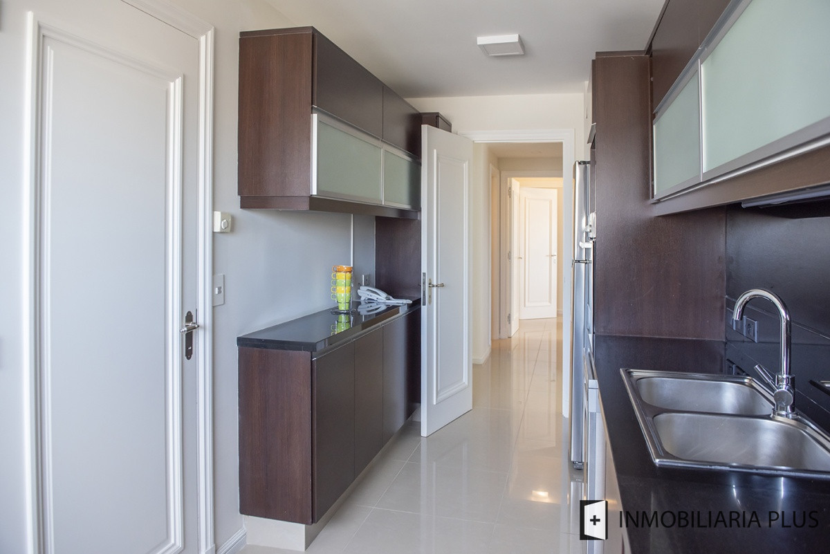 Apartamento ID.726 - Venta de Departamento de 2 dormitorios en el complejo Torre Imperial C726B