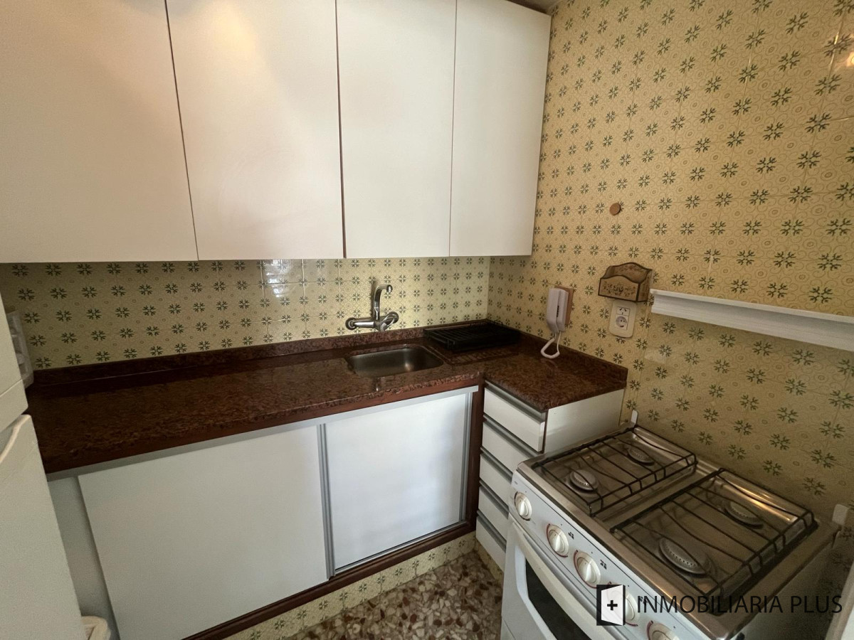 Apartamento ID.1103 - Venta de Apartamento con 1 Dormitorio y Medio en Punta del Este