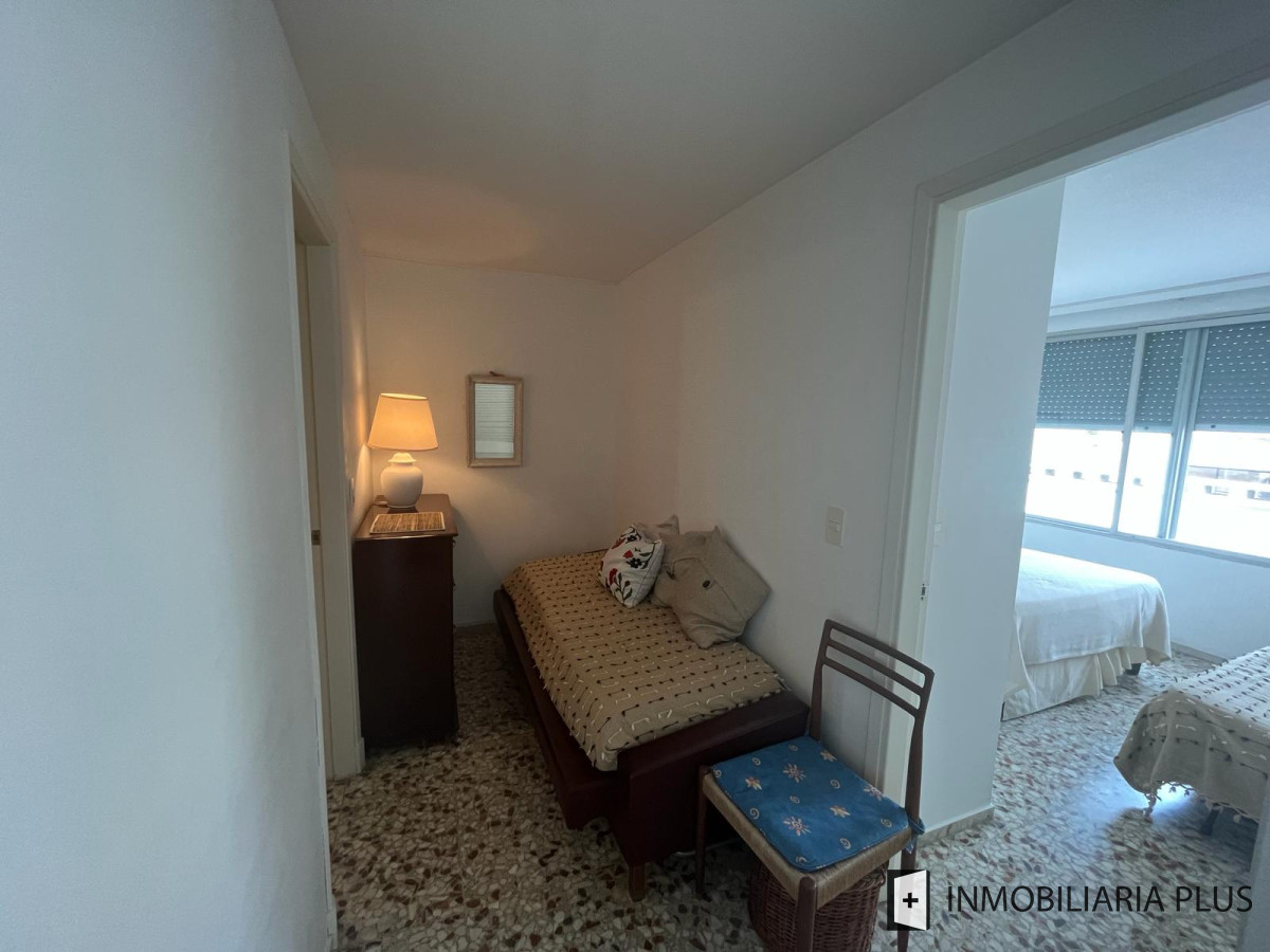 Apartamento ID.1103 - Venta de Apartamento con 1 Dormitorio y Medio en Punta del Este