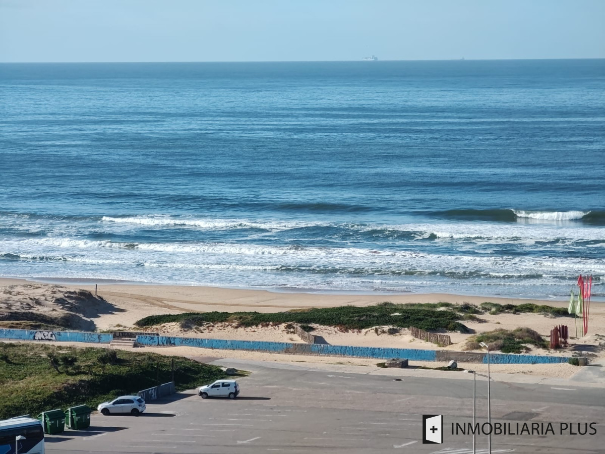 Apartamento ID.726 - Venta de Departamento de 2 dormitorios en el complejo Torre Imperial C726B