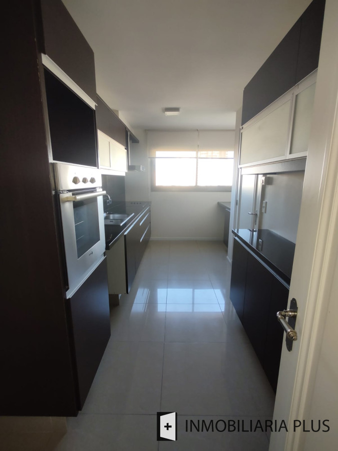 Apartamento ID.726 - Venta de Departamento de 2 dormitorios en el complejo Torre Imperial C726B
