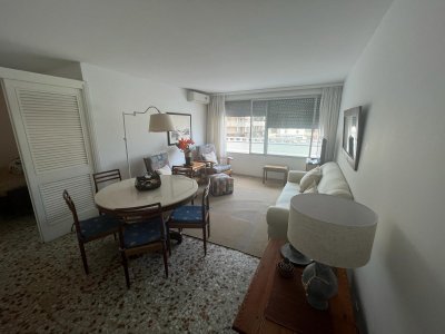  Venta de Apartamento con 1 Dormitorio y Medio en Punta del Este