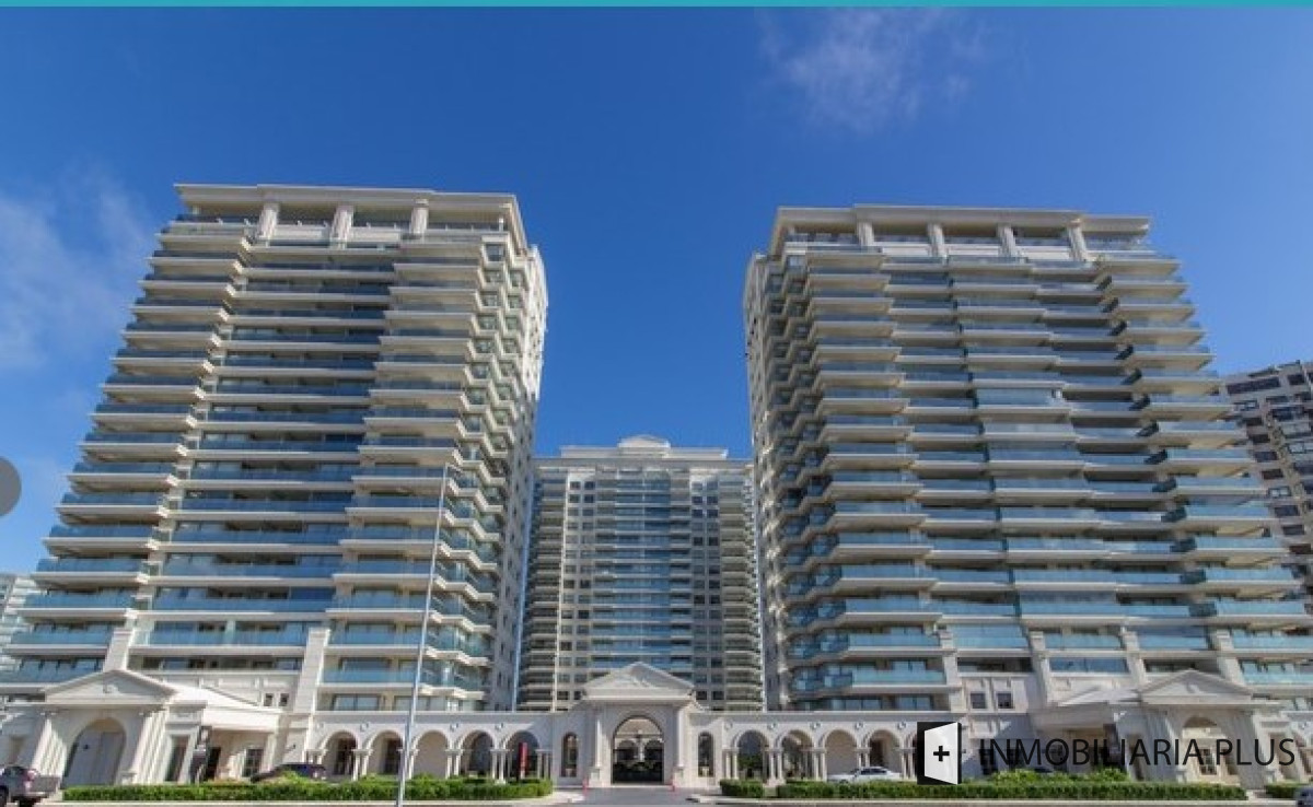 Apartamento ID.726 - Venta de Departamento de 2 dormitorios en el complejo Torre Imperial C726B