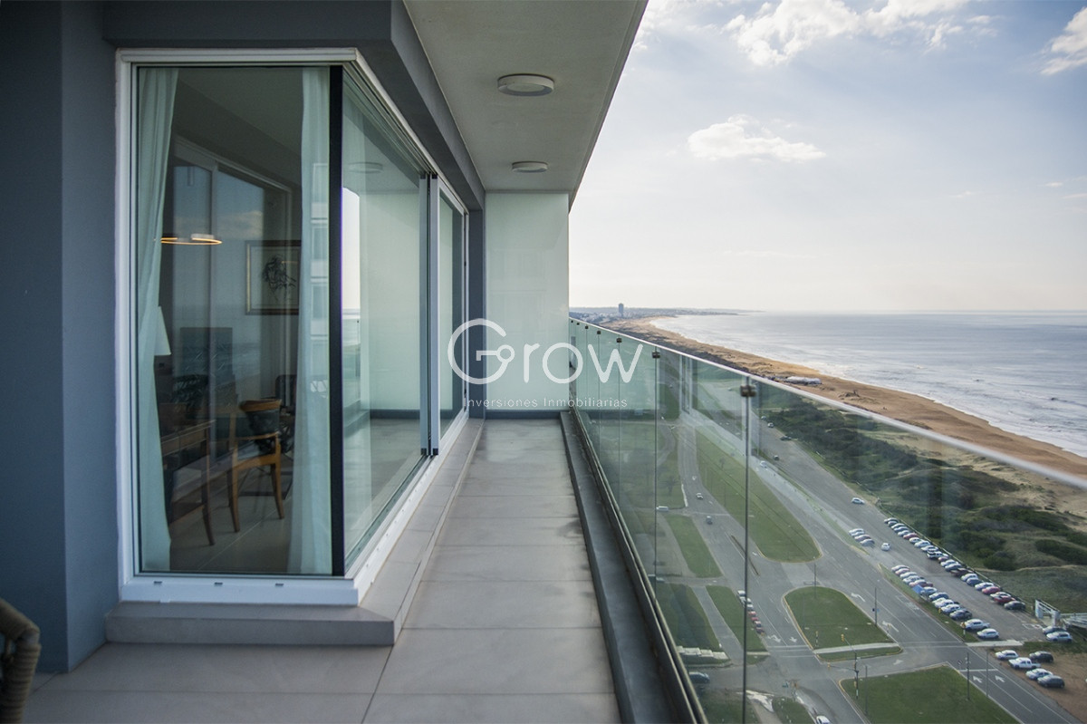 Apartamento ID.3304 - Espectacular planta en LE PARC III, Esquinero en venta