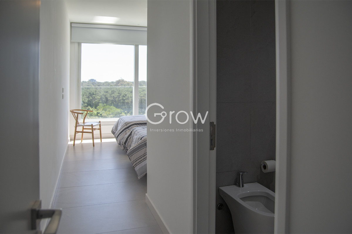 Apartamento ID.3309 - Le Parc III, departamento de 3 dormitorios en venta, Punta del Este