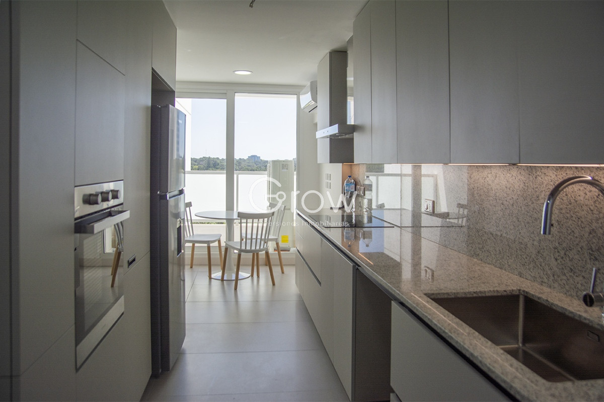 Apartamento ID.3309 - Le Parc III, departamento de 3 dormitorios en venta, Punta del Este