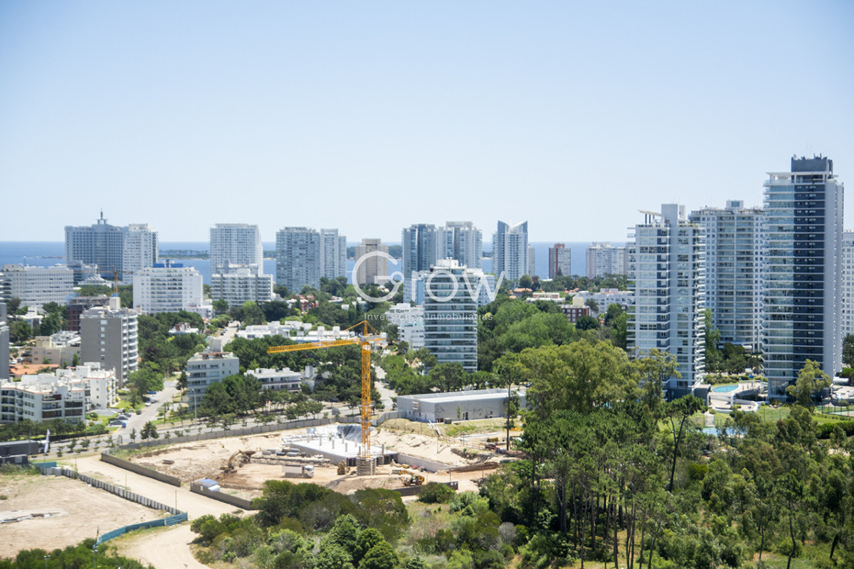 Apartamento ID.3304 - Espectacular planta en LE PARC III, Esquinero en venta