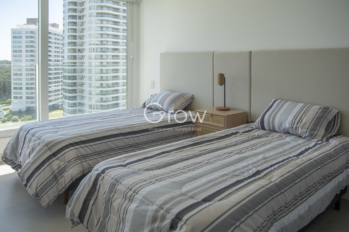 Apartamento ID.3309 - Le Parc III, departamento de 3 dormitorios en venta, Punta del Este