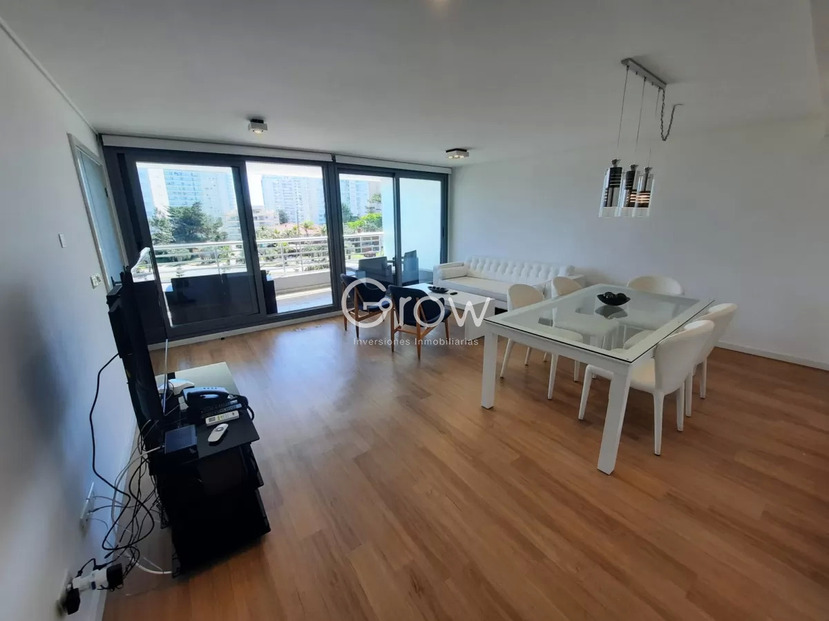Apartamento ID.740 - Hermoso Departamento de 2 dormitorios en venta en edificio Alexander Boulevard