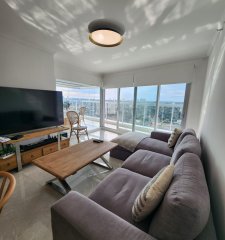 EDIFICIO MIAMI BOULEVARD II, UNIDAD LATERAL EN VENTA, 2 DORMITORIOS, PLAYA MANSA, PARRILLERO EN BALCÒN