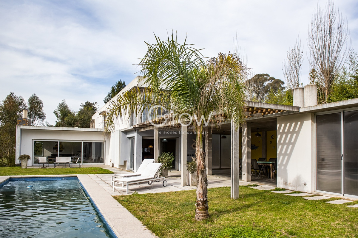 Casa ID.2588 - Casa en Venta, Gran Oportunidad.