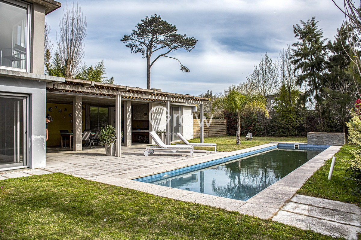 Casa ID.2588 - Casa en Venta, Gran Oportunidad.
