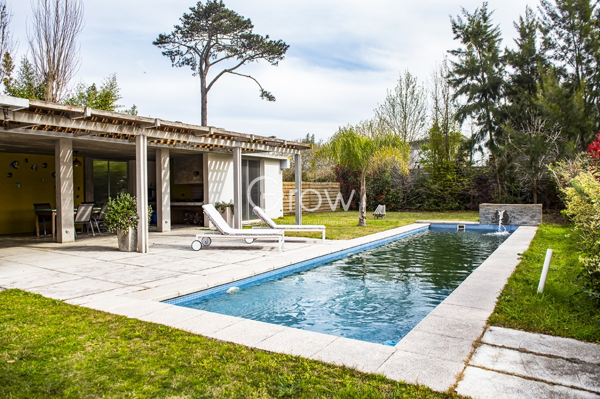 Casa ID.2588 - Casa en Venta, Gran Oportunidad.