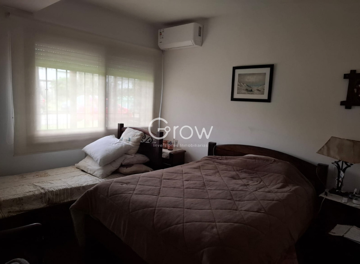 Casa ID.2897 - Casa de 3 dormitorios en Barrio Cantegril