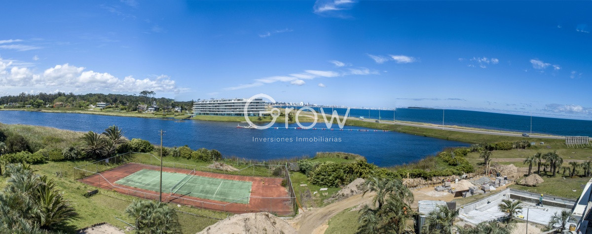 Apartamento ID.4171 - Vende apartamento con vista al mar de 3 suites, en Mansa- Punta del Este.