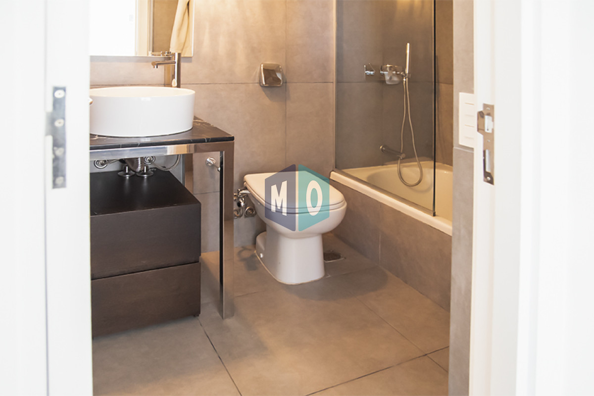 Apartamento ID.1083 - Apartamento en venta de 1 dormitorios a pasos del shopping en Punta del Este.