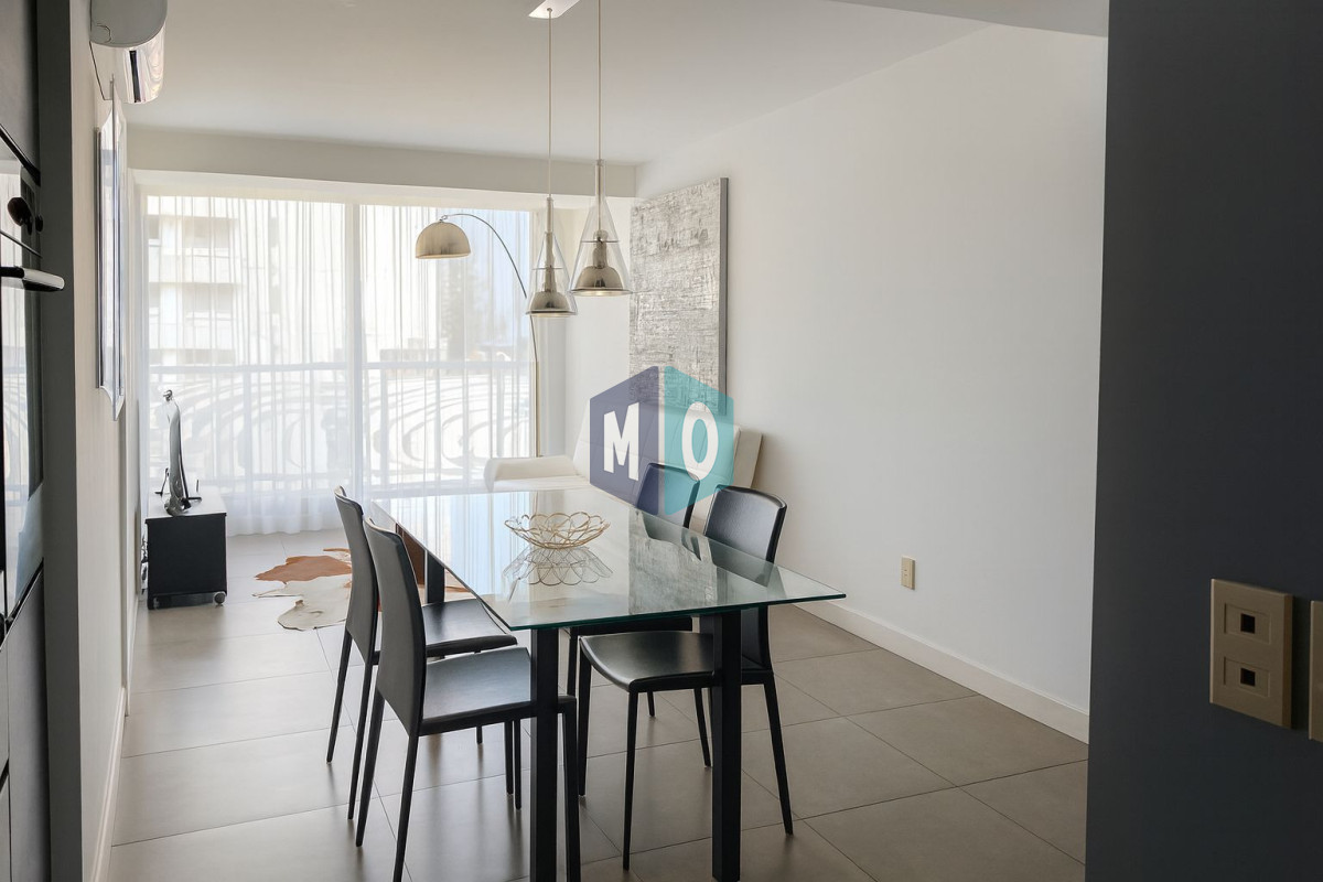 Apartamento ID.1083 - Apartamento en venta de 1 dormitorios a pasos del shopping en Punta del Este.