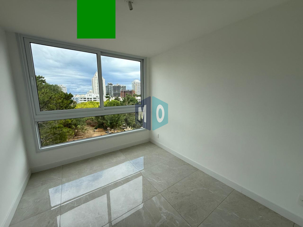 Apartamento ID.1174 - Vende apartamento de 1 dormitorio y medio en Punta del Este 