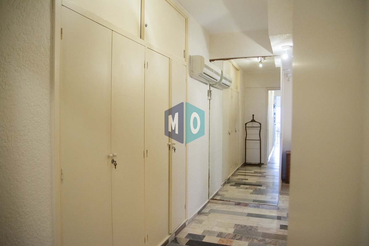 Apartamento ID.372 - Departamento de 3 dormitorio con parrillero en venta , ultimo piso frente al mar, Punta del Este