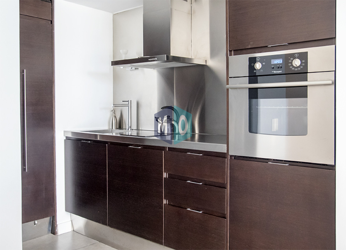 Apartamento ID.1083 - Apartamento en venta de 1 dormitorios a pasos del shopping en Punta del Este.