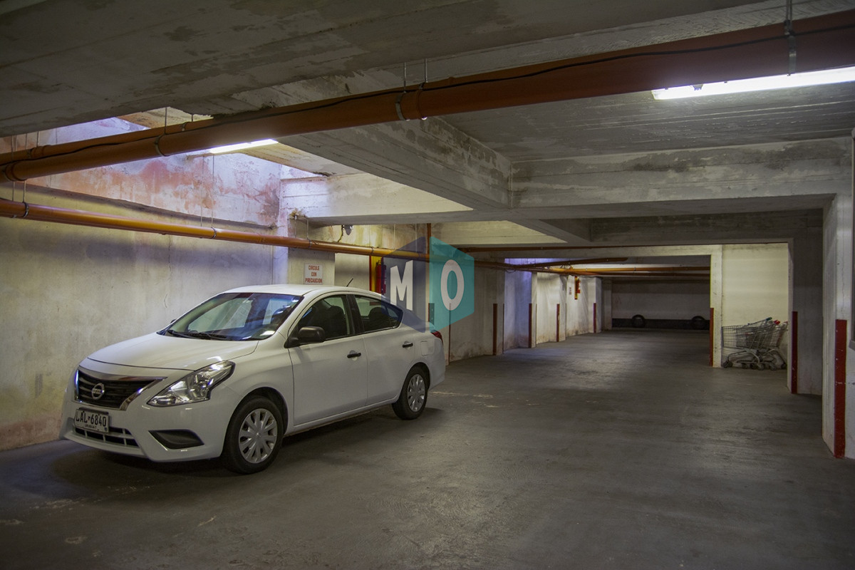Apartamento ID.372 - Departamento de 3 dormitorio con parrillero en venta , ultimo piso frente al mar, Punta del Este